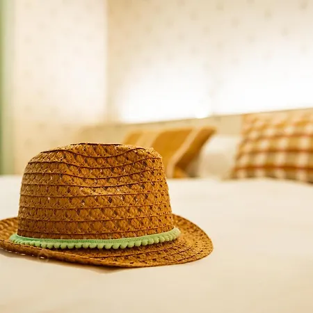 Romantic Escape And Wellness At Miss Tinguett In *