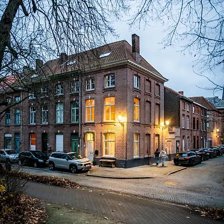 Romantic Escape And Wellness At Miss Tinguett In * Bruggy