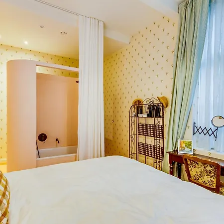 Romantic Escape And Wellness At Miss Tinguett In * Μπριζ